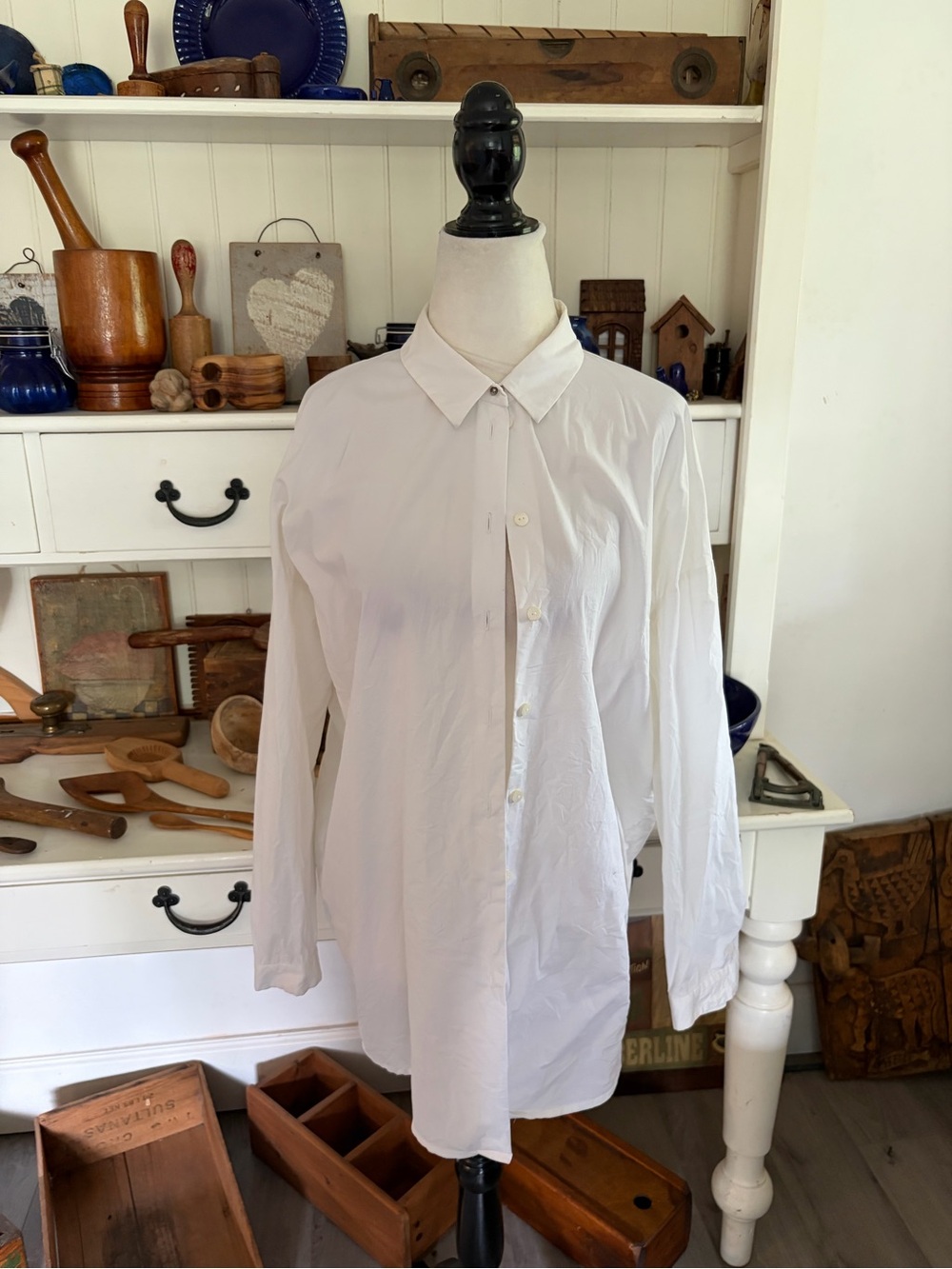 Paule KA Classic White Women's Button-Down Shirt